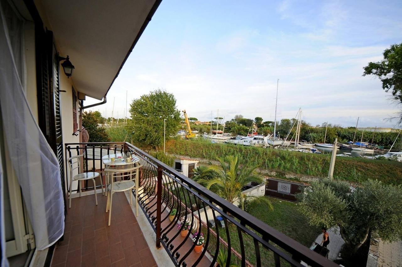 Guest house A La Vue: Shared Bath With Ac Near Fiera Di Roma *