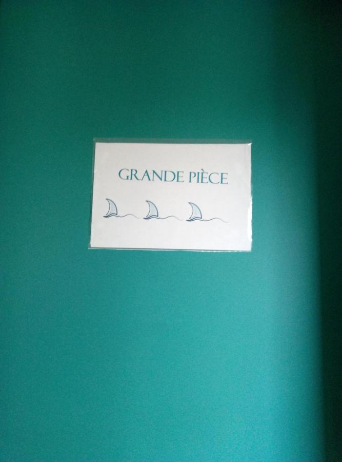 Guest house A La Vue: Shared Bath With Ac Near Fiera Di Roma *