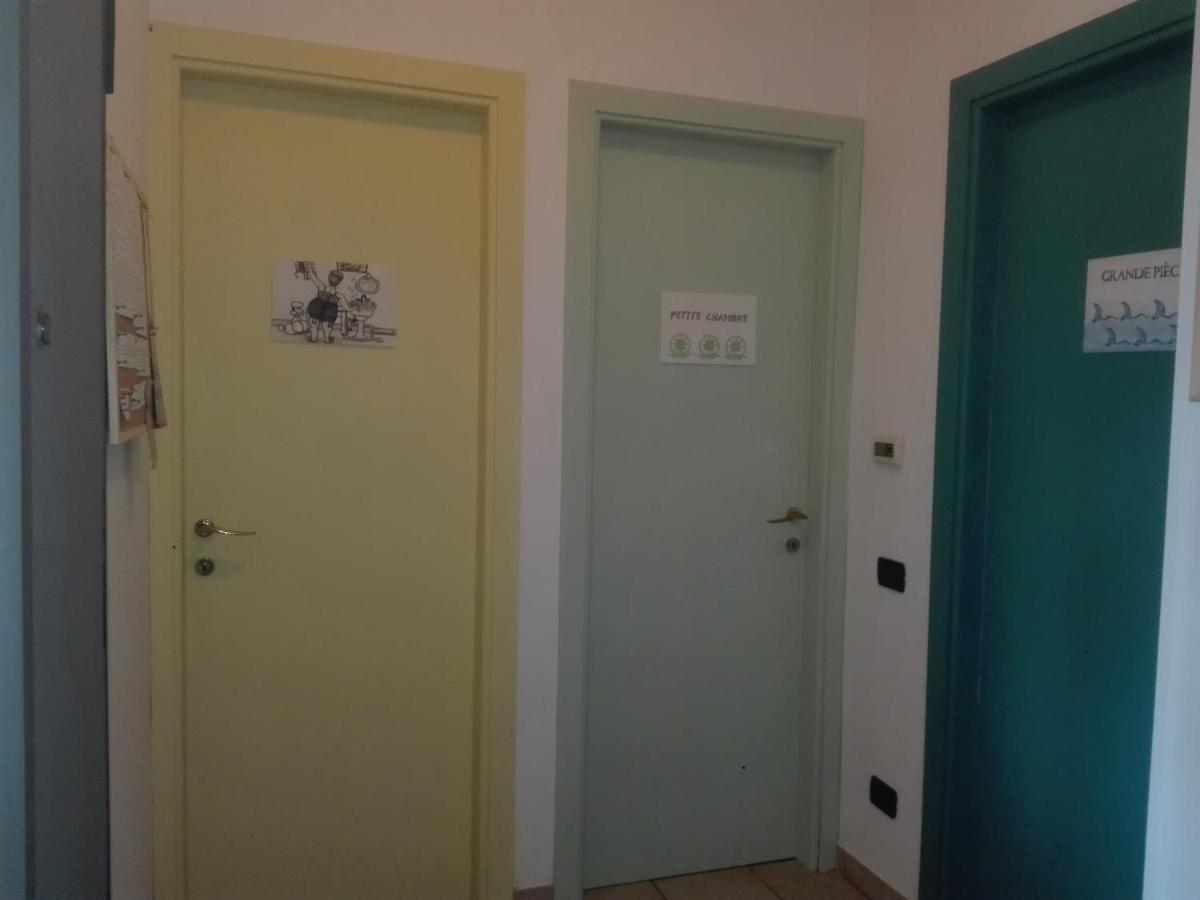 A La Vue: Shared Bath With Ac Near Fiera Di Roma