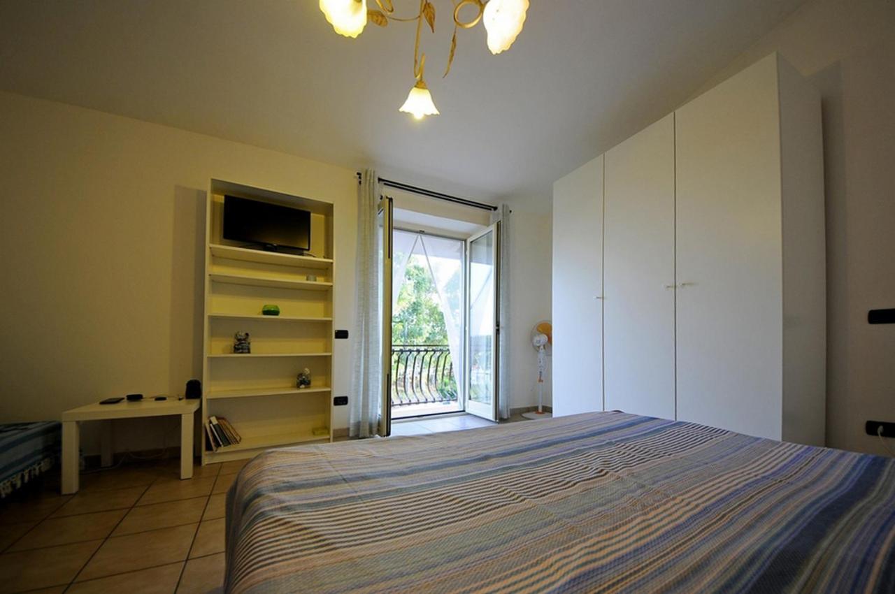 Guest house A La Vue: Shared Bath With Ac Near Fiera Di Roma Fiumicino